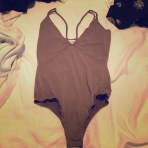 Tope bodysuit NEVER WORN
